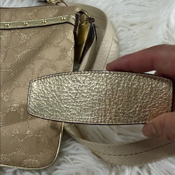 Coach Gold Crossbody Bag - Picture 5 of 10